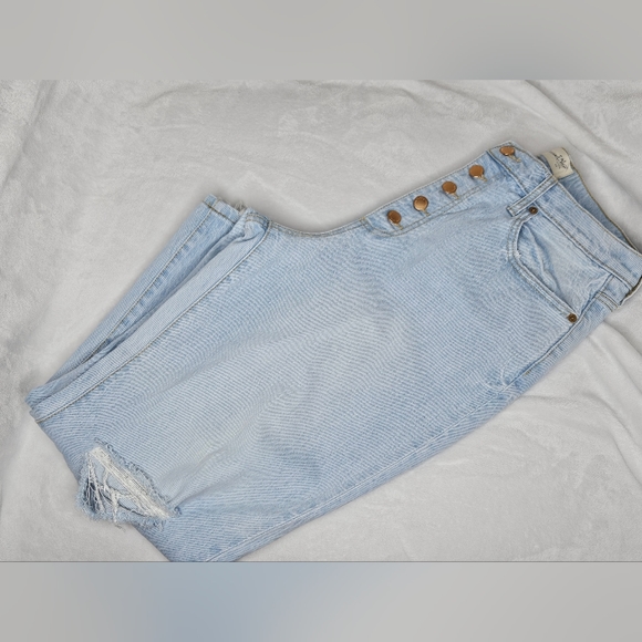 Women's Vintage Style Button Up Straight Leg Denim Jeans - Picture 6 of 11